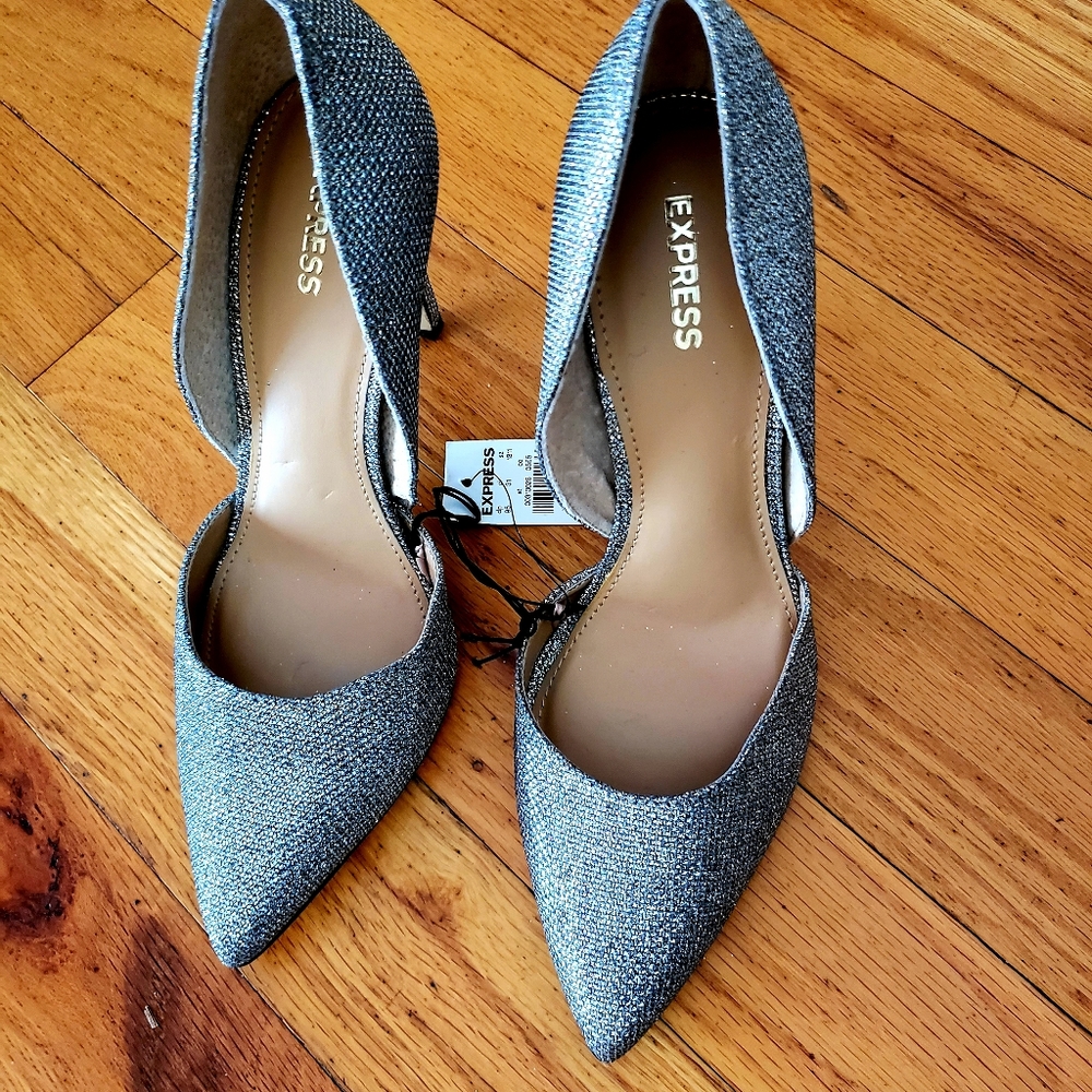 NWTs express metallic silver d'orsay pumps - Picture 1 of 8